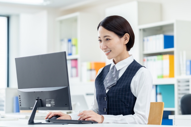 山口市／カーディラーバックヤードでの事務サポート◆商談なし◆４月スタート