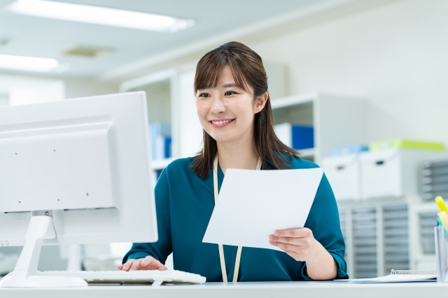 安芸郡府中町エリア／2名募集／地良企業でのメール対応メインの業務☆環境◎