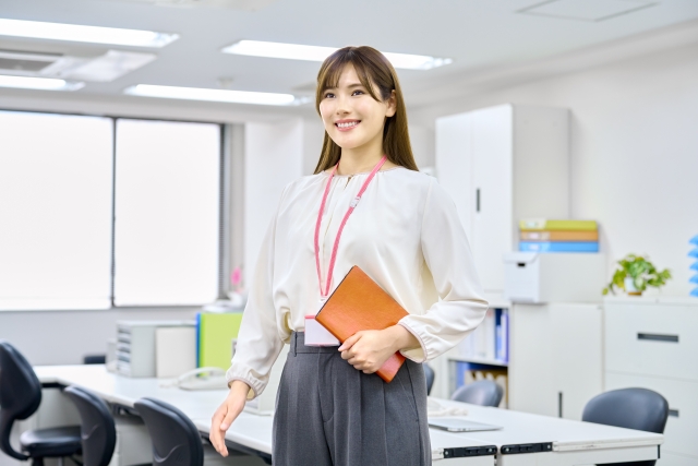 紙屋町エリア／大手企業で書類作成・入力などのオフィスワーク♪環境オススメ