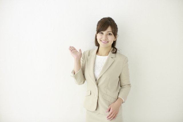 ＼月1～2回だけ！／交流センターでの生け花講師＊Wワーク・副業に◎時給2000円