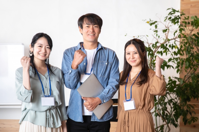【10～12月開始】中区／大手企業の広報部での一般事務☆時短相談OK！